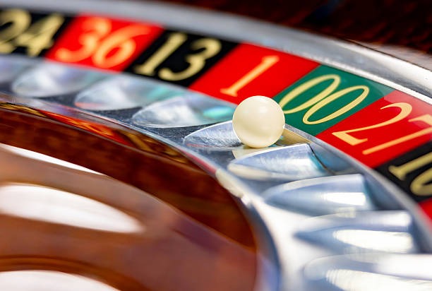 Live table interface showing bet placement and dealer